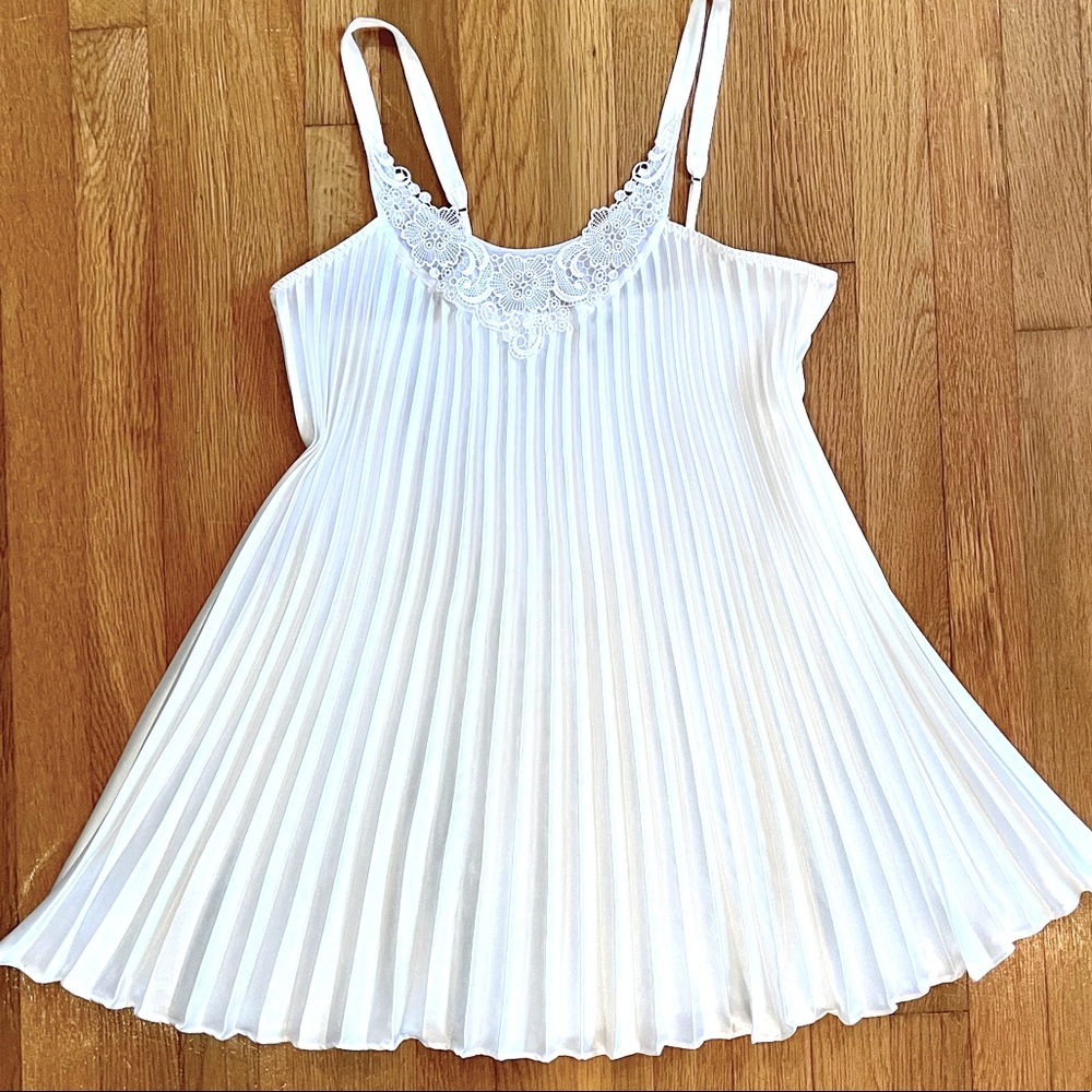💕VS Wedding Pleated Chemise